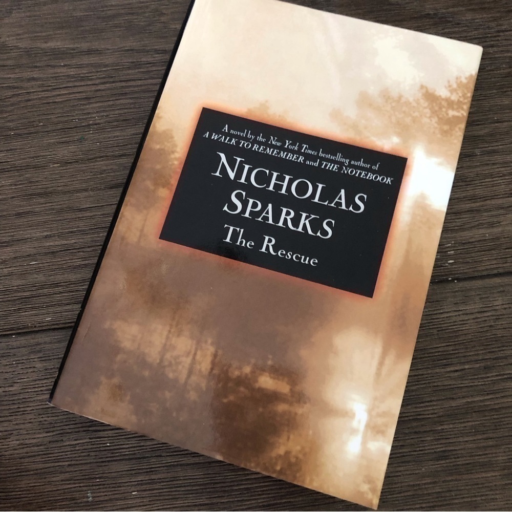 The Rescue by: Nicholas Sparks hardback book